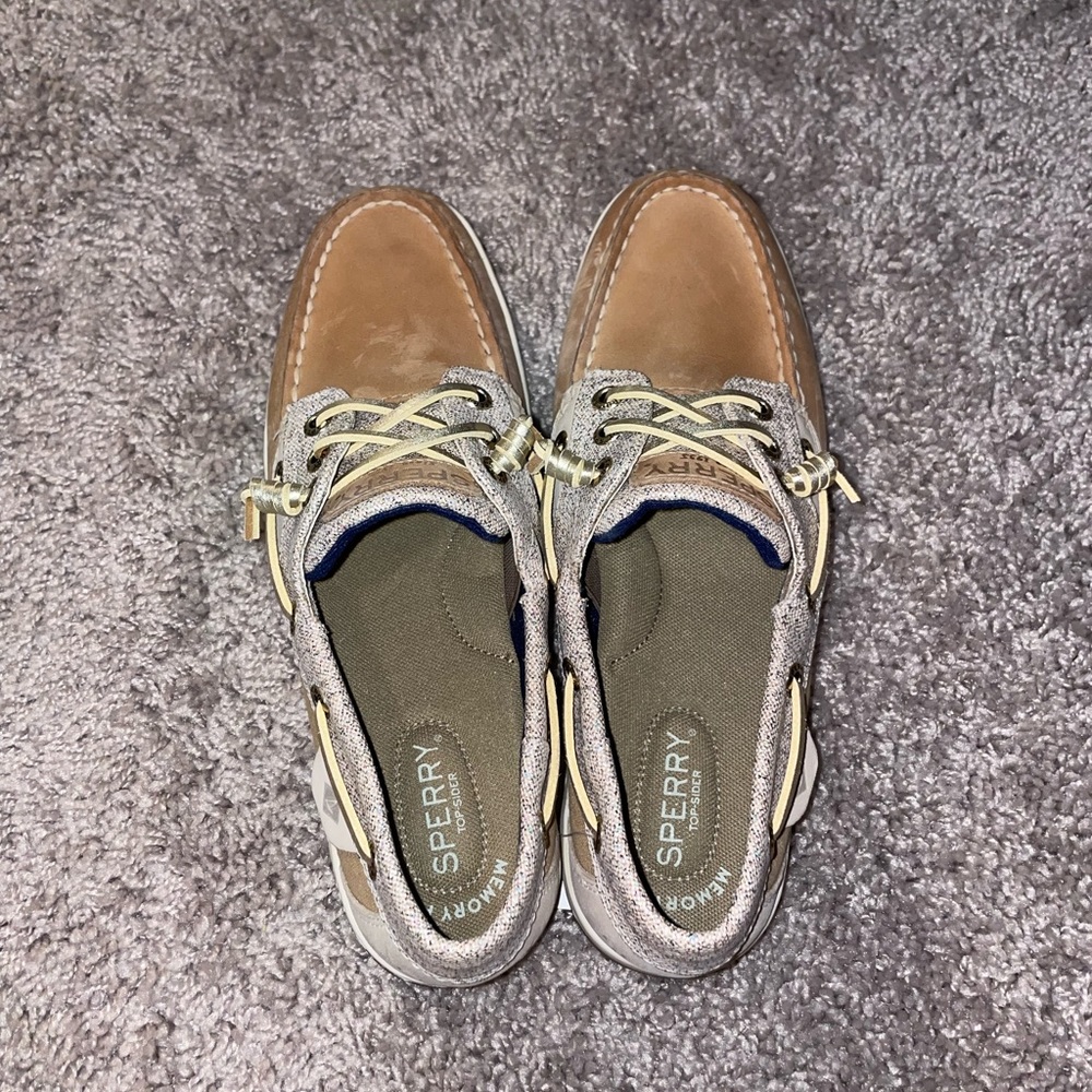 NWOT Women's Tan Glitter Sperrys